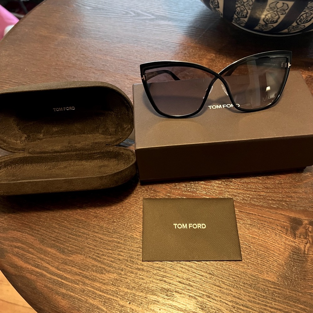 Tom Ford cat eye sunglasses.  Authentic. NWOT